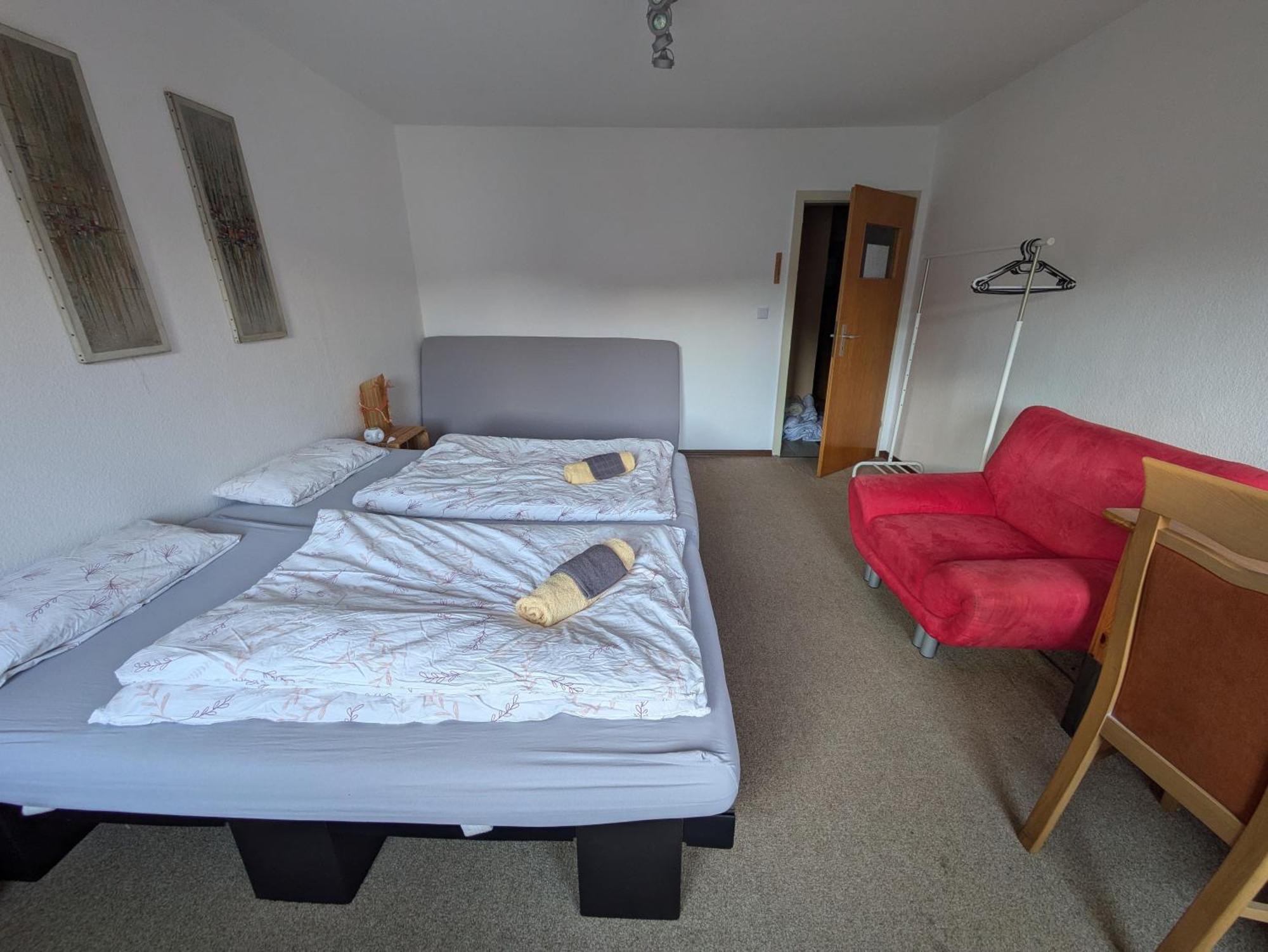 Monkey Factory - Mini Home-Stay Hostel Traben-Trarbach Rom bilde